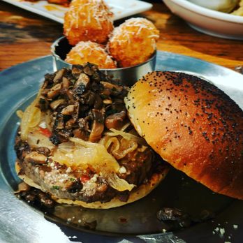 Eureka! - Blues burger! - Burgers Near Me - Claremont, California