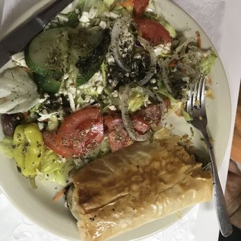 Beacon Wood's Restaurant - a plate of food - American Near Me - Hudson, Florida