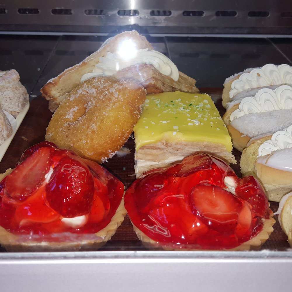 Select Bakery - Delicious free cream variety! - Bakeries Near Me - Belfast, BFS Select Bakery - Delicious free cream variety! - Bakeries Near Me - Belfast, BFS