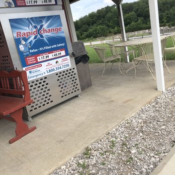 Country Breeze Market - Outdoor covered seating - more around corner - Grocery Near Me - Auburn, Kentucky Country Breeze Market - Outdoor covered seating - more around corner - Grocery Near Me - Auburn, Kentucky