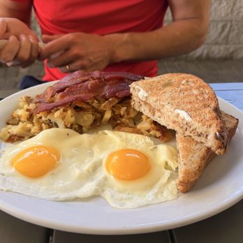 The Townhouse Restaurant - Southern Near Me - Oviedo, Florida
