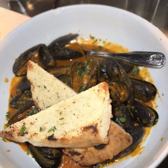 Continent Restaurant & Cigar Lounge - Mussels - Cigar Bars Near Me - Atlanta, Georgia