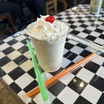 Flashback Pizza and Milkshakes - Mystery milkshake - Pizza Near Me - Rogers, Arkansas