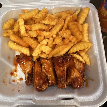 Noisy Wings - Hot Honey flavored wings combo - Desserts Near Me - Columbia, South Carolina Noisy Wings - Hot Honey flavored wings combo - Desserts Near Me - Columbia, South Carolina