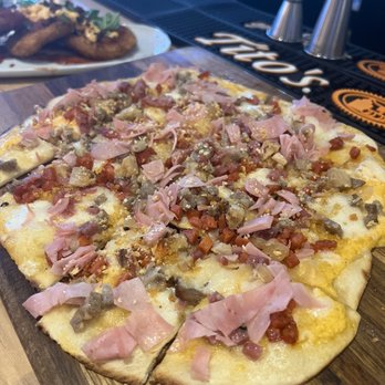 Boca - Pig Lovers flatbread $5 at happy hour - New American Near Me - Sarasota, Florida