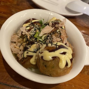 Friends Ramen - Takoyaki (5 pcs) - Ramen Near Me - Chicago, Illinois