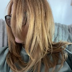 Envee Salon