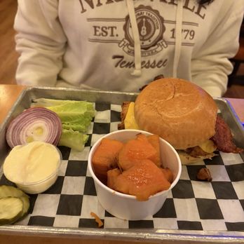 Brothers Smokehouse - Fried Chicken Sandwich - Barbeque Near Me - Ramsey, New Jersey