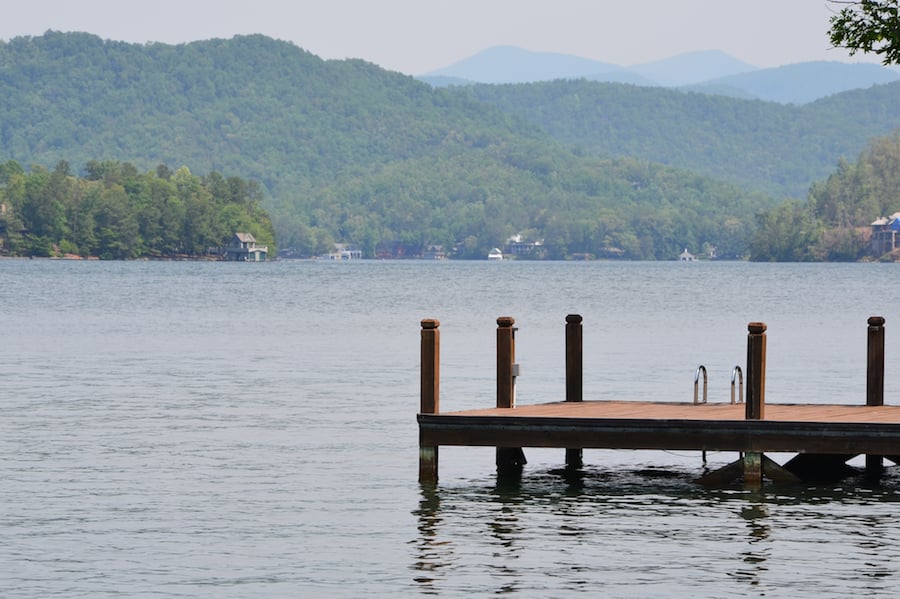 RABUN HOMES LAKEFRONT, MOUNTAIN & LUXURY HOMES 141 S Main St