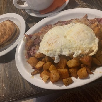 Egg Plantation - Corned Beef Hash - Breakfast & Brunch Near Me - Newhall, California