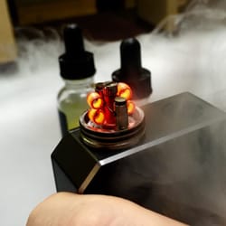 Top Vape & Glass