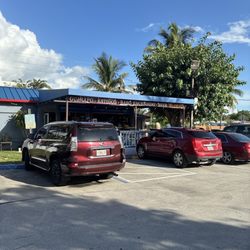 Kenia Plaza