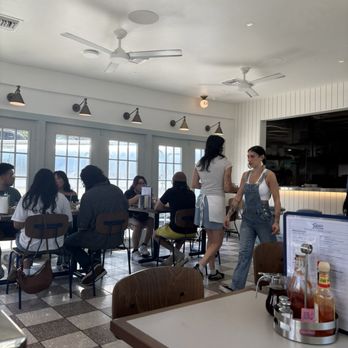 Beau's Tiny Diner - Diners Near Me - San Antonio, Texas Beau's Tiny Diner - Diners Near Me - San Antonio, Texas