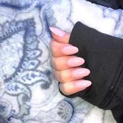 Bebe Nails - Pink acrylic nails