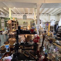 Antique Artisans Market - Antiques