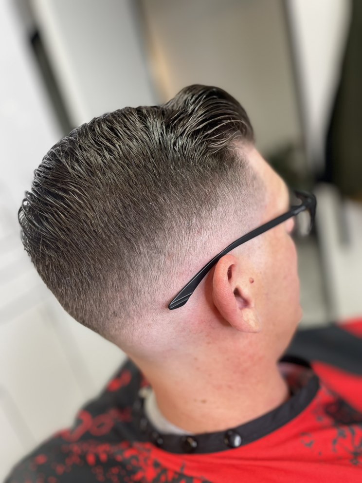 Inner Circle Barber Shop Logo