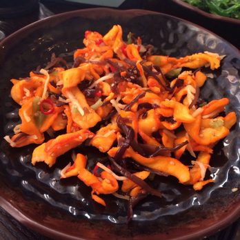 Rakuu - Chuka Salad. Really good! Especially if you like ginger. - Sushi Bars Near Me - Spring, Texas