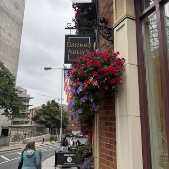 Darkey Kellys - Pubs Near Me - Dublin, D