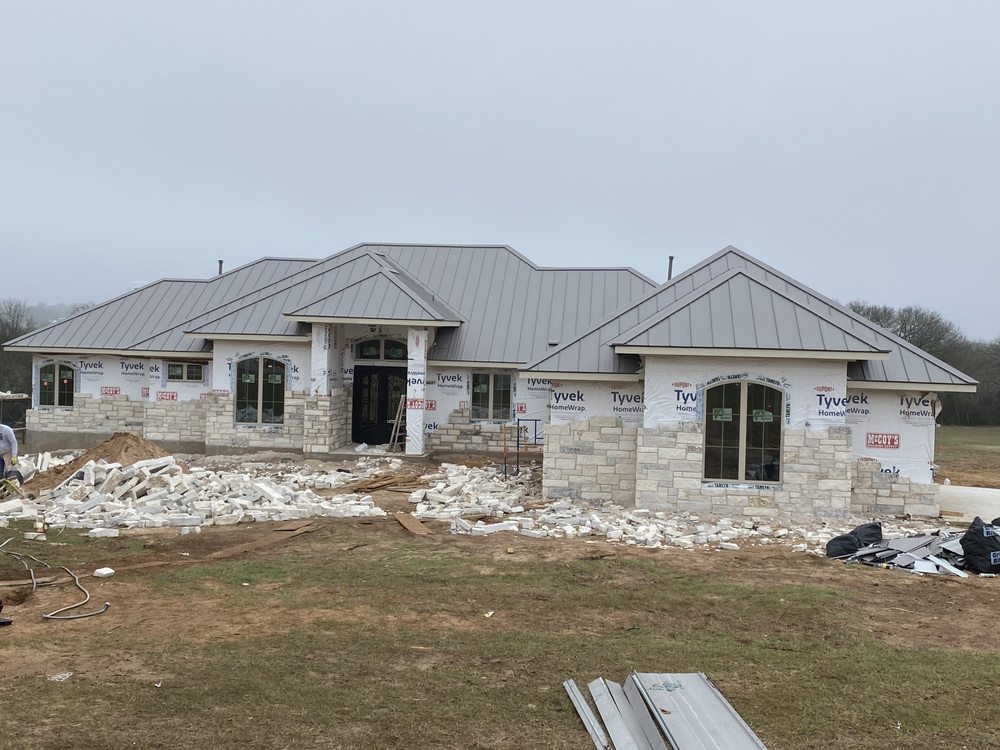 Slide of Pepe's Roofing