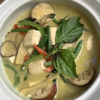 Glur - Green Curry with eggplant and tofu - Thai Near Me - New York, New York