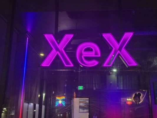 XeX by null