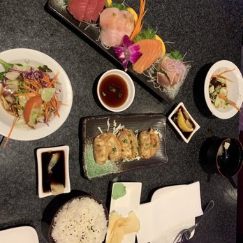 FUJIYA - small sashimi combination, beef goyza, house salad - Japanese Near Me - Burbank, California FUJIYA - small sashimi combination, beef goyza, house salad - Japanese Near Me - Burbank, California