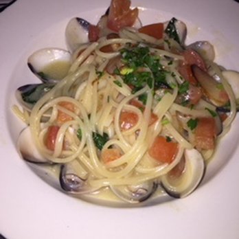 Briciola - linguine vongole - Italian Near Me - New York, New York Briciola - linguine vongole - Italian Near Me - New York, New York