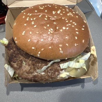 McDonald's - Halfass put my burger together! - Fast Food Near Me - Robertsdale, Alabama