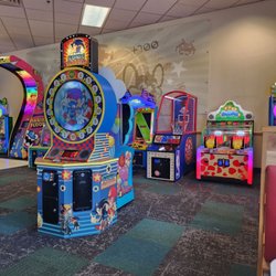 Chuck E. Cheese