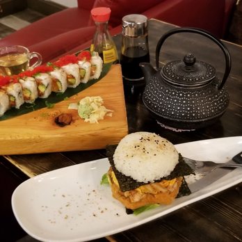 Bubblefish - Marilyn Monroe Salmon Burger - Taiwanese Near Me - Philadelphia, Pennsylvania