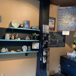 The Purple Pit Coffee Lounge - Inside the shop they sell great handmade coffee mugs.