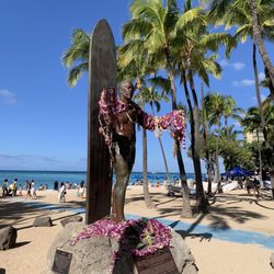 Duke Paoa Kahanamoku Statue