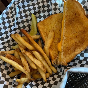 The Swire Inn - Grilled cheese - Cocktail Bars Near Me - Middletown, Ohio The Swire Inn - Grilled cheese - Cocktail Bars Near Me - Middletown, Ohio