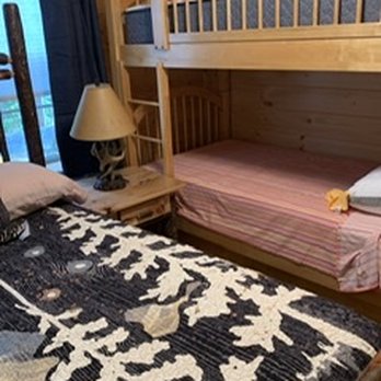 Cozy Cabins - bunk beds in a cabin bedroom - General Contractors Near Me - New Holland, Pennsylvania