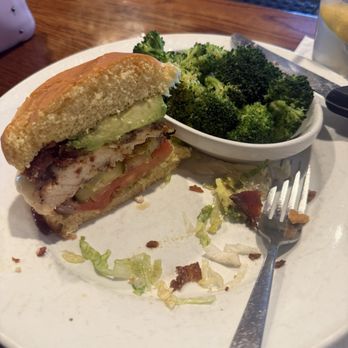 TGI Fridays West Orange - Bacon Ranch Chicken Sandwich - Burgers Near Me - West Orange, New Jersey