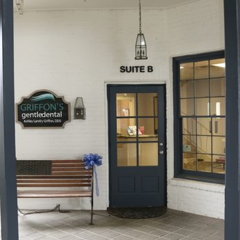 Griffon's Gentle Dental - Cosmetic Dentists Near Me - Baton Rouge, Louisiana Griffon's Gentle Dental - Cosmetic Dentists Near Me - Baton Rouge, Louisiana