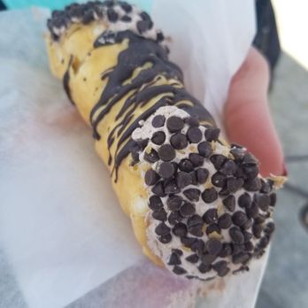 Mike's Pastry - The chocolate mousse cannoli - Bakeries Near Me - Boston, Massachusetts Mike's Pastry - The chocolate mousse cannoli - Bakeries Near Me - Boston, Massachusetts