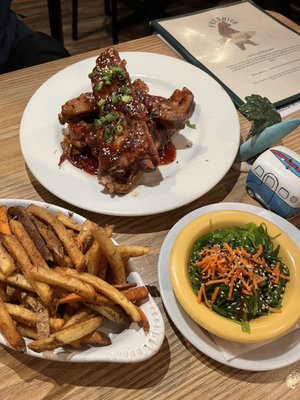 Freshies Ohana Restaurant & Bar by null