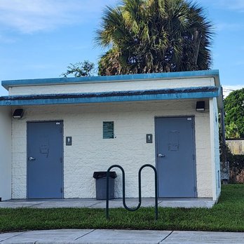 Peaceful Ridge Dog Park - Dog Parks Near Me - Davie, Florida Peaceful Ridge Dog Park - Dog Parks Near Me - Davie, Florida