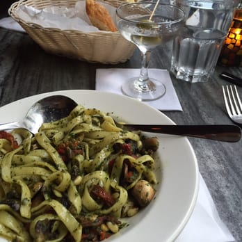 Pagliacci's - Pesto veg pasta - Seafood Near Me - Victoria, British Columbia