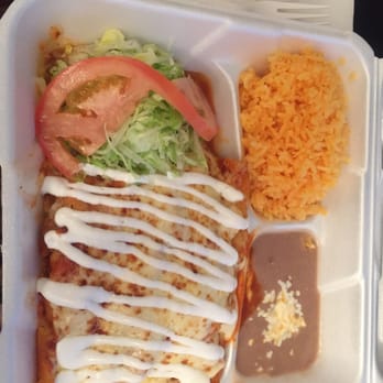 Mas Alla Del Sol - Chicken Enchiladas Suzio Dinner - Mexican Near Me - Chicago, Illinois Mas Alla Del Sol - Chicken Enchiladas Suzio Dinner - Mexican Near Me - Chicago, Illinois