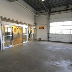Safeguard Self Storage - Drive-in loading bay to protect your items from the weather while moving into your storage unit.