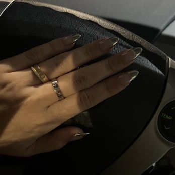 Coco Luxe Nails - Eyelash Service Near Me - Santa Monica, California Coco Luxe Nails - Eyelash Service Near Me - Santa Monica, California