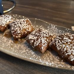 Crosby’s - Beignets