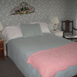 Rodgers Country Inn & Cabins - Full size bed