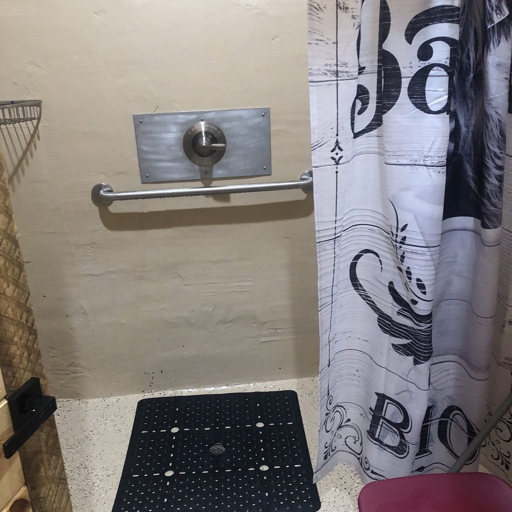 Fall River Ranch RV Resort - Shower - RV Parks Near Me - Hot Springs, South Dakota Fall River Ranch RV Resort - Shower - RV Parks Near Me - Hot Springs, South Dakota