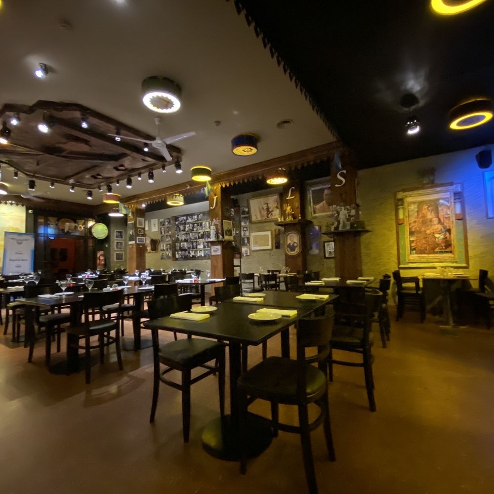 Perón Perón RestoBar - Argentine Near Me - Buenos Aires, C