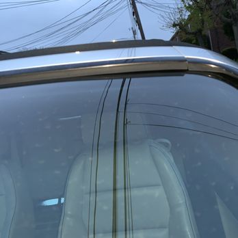 Safelite AutoGlass - Molding installed wrong - Auto Glass Services Near Me - Norwood, Massachusetts