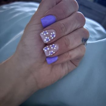 La Vie Nails & Spa - Nail Salons Near Me - Diamond Bar, California