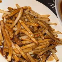 O Dinis Restaurant - Fries with the beer garlic sauce